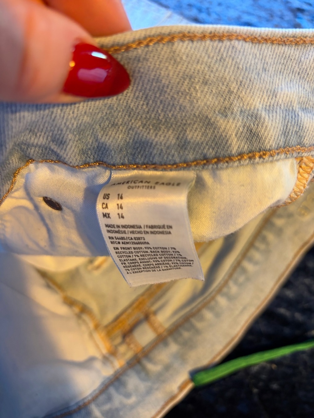 American Eagle Outfitters Light Blue Ripped Denim Shorts - Picture 4 of 4